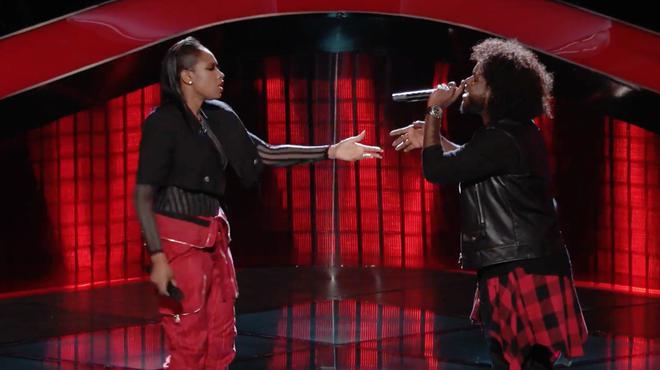 HLV The Voice Mỹ liệng gi&agrave;y l&ecirc;n s&acirc;n khấu v&igrave; th&iacute; sinh h&aacute;t hay chịu kh&ocirc;ng nổi! - Ảnh 5.