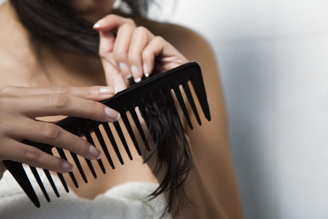 Cách nào phục hồi tóc hư tổn  Vinmec