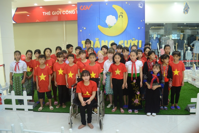CGV tổ chức chương trình “Trăng Cười” cho 1.000 trẻ em khuyết tật - Ảnh 5.