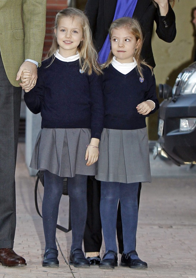 Las 2 encantadoras princesitas de la Familia Real Española ahora están muy guapas - Foto 20.