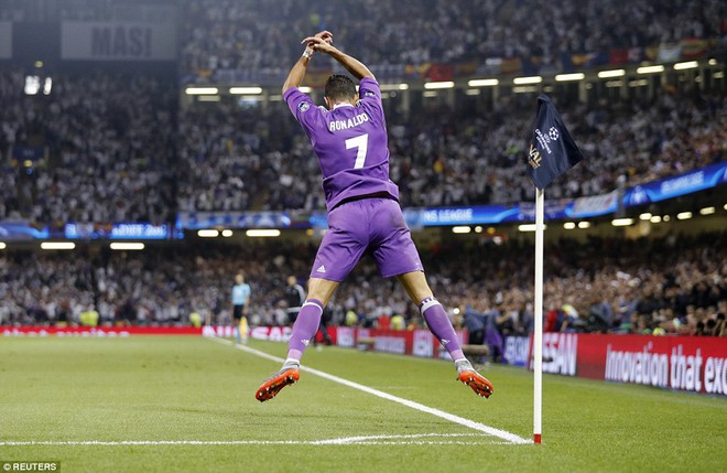 Ronaldo bật khóc sau khi hóa siêu anh hùng giúp Real vô địch Champions League - Ảnh 5.