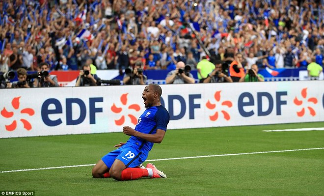 Pháp thắng ngược Anh dù chỉ thi đấu với 10 người và bị thổi penalty - Ảnh 11.