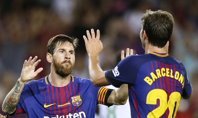 Messi sút trúng cột dọc 3 lần, Barca vẫn có 3 điểm ngày khai màn La Liga - Ảnh 9.