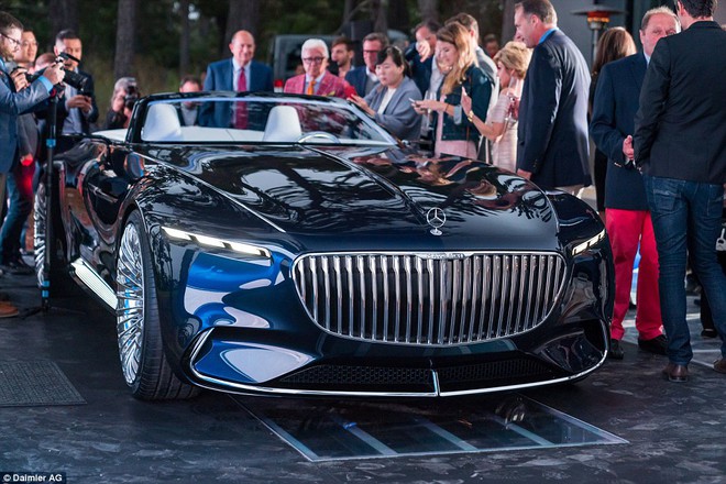 Ngắm xem siêu xe mui trần chạy điện Mercedes Maybach 6 Cabriolet có gì đẹp - Ảnh 1.