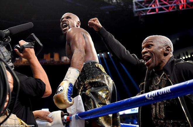 Độc cô cầu bại Mayweather dạy McGregor bài học về boxing - Ảnh 9.