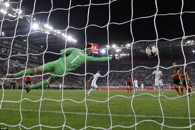 Bom tấn của Man Utd ghi b&agrave;n, Bỉ l&agrave; đội b&oacute;ng ch&acirc;u &Acirc;u đầu ti&ecirc;n dự World Cup 2018 - Ảnh 8.