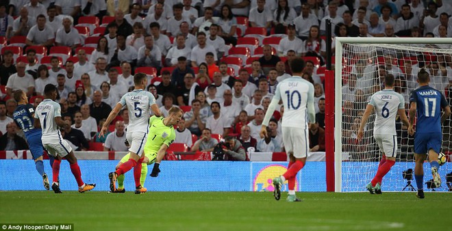 Rashford tỏa sáng, Anh chạm tay vào vé World Cup 2018 - Ảnh 4.