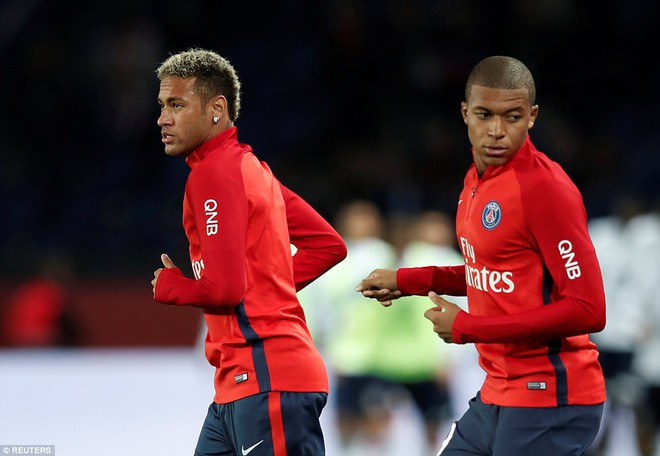 Neymar tranh sút phạt đền với Cavani trong chiến thắng may mắn của PSG - Ảnh 3.