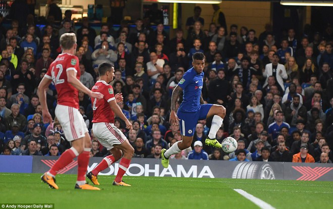 Chelsea thắng đậm, hi&ecirc;n ngang v&agrave;o v&ograve;ng 4 C&uacute;p Li&ecirc;n đo&agrave;n - Ảnh 4.