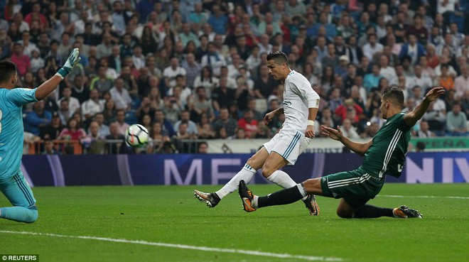 Real thua sốc trong trận ngày Ronaldo trở lại sau án treo giò - Ảnh 5.