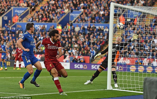 Coutinho sút phạt đẹp mắt, Liverpool mướt mồ hôi hạ Leicester - Ảnh 4.