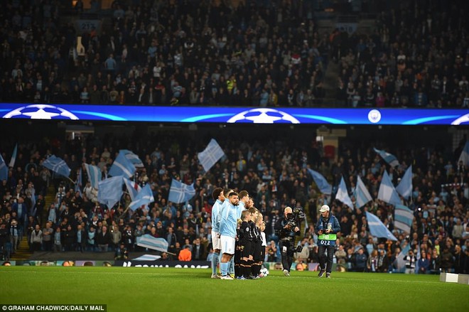 Bậc thầy phù thủy De Bruyne giúp Man City thắng trận thứ 2 liên tiếp ở Champions League - Ảnh 2.