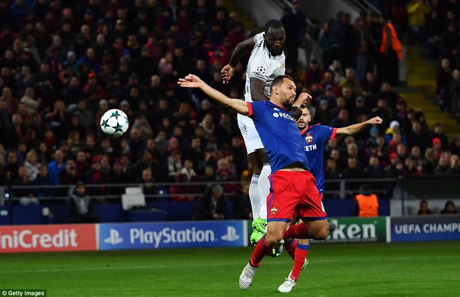 Lukaku lập cú đúp, Đấng vô đối Man Utd lên đầu bảng ở Champions League - Ảnh 4.