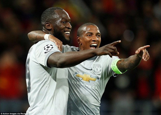 Lukaku lập cú đúp, Đấng vô đối Man Utd lên đầu bảng ở Champions League - Ảnh 2.