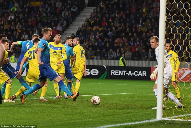 Arsenal độc chiếm ngôi đầu bảng H sau trận cầu có 6 bàn thắng - Ảnh 6.