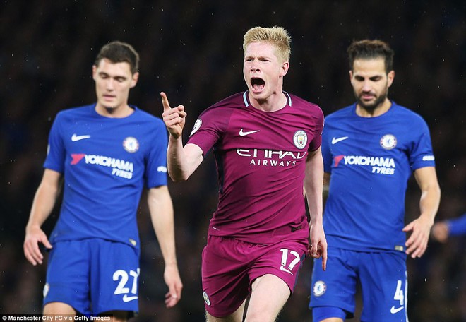 Man City đ&aacute;ng xem, nhưng Man Utd mới đ&aacute;ng gờm - Ảnh 1.
