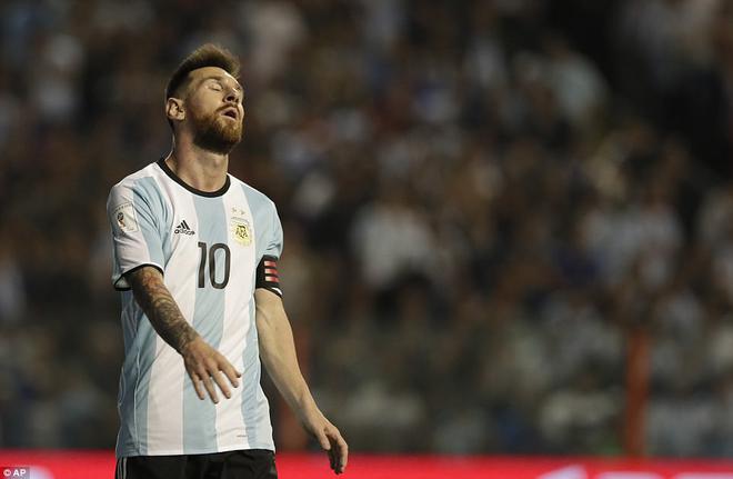 Argentina h&ograve;a thất vọng Peru, Messi nguy cơ ngồi nh&agrave; xem World Cup - Ảnh 3.