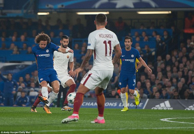 Hazard lập cú đúp giúp Chelsea thoát thua ngay tại Stamford Bridge - Ảnh 3.