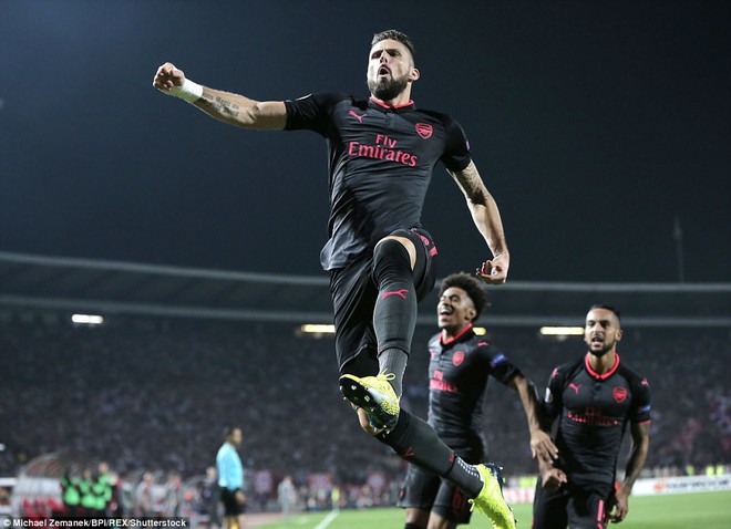 Giroud lập siêu phẩm, Arsenal bỏ túi 3 điểm ở sân chơi số 2 châu Âu - Ảnh 9.