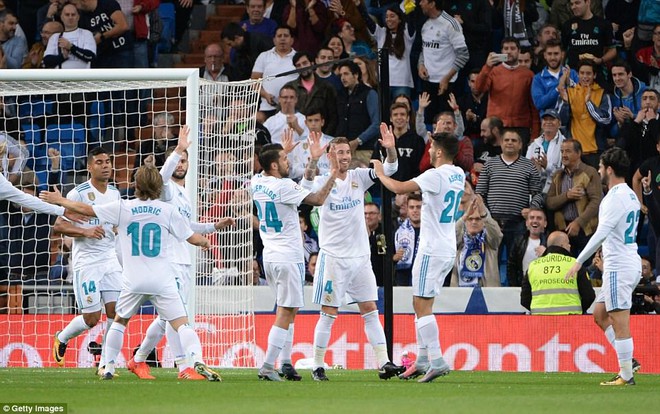 Ronaldo im tiếng, Real Madrid vẫn đè bẹp Eibar để giành lại vị trí thứ 3 - Ảnh 6.