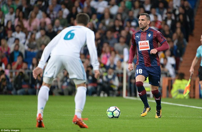 Ronaldo im tiếng, Real Madrid vẫn đ&egrave; bẹp Eibar để gi&agrave;nh lại vị tr&iacute; thứ 3 - Ảnh 3.
