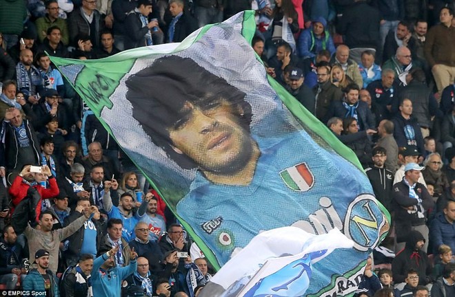 Man City gi&agrave;nh vé đi ti&ecirc;́p sau cơn mưa b&agrave;n thắng ở Napoli - Ảnh 2.