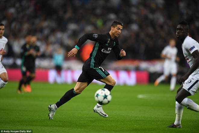 Ronaldo ghi bàn danh dự trong ngày Real Madrid bị Tottenham vùi dập - Ảnh 9.