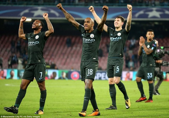 Man City gi&agrave;nh vé đi ti&ecirc;́p sau cơn mưa b&agrave;n thắng ở Napoli - Ảnh 13.