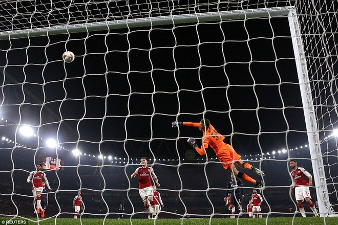 Arsenal hòa bạc nhược tr&ecirc;n s&acirc;n nh&agrave; trước đội b&oacute;ng tới từ Serbia - Ảnh 4.