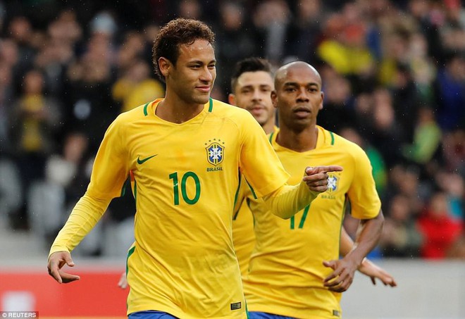 Neymar nổ súng trên chấm 11m, Brazil thắng dễ Nhật Bản - Ảnh 7.