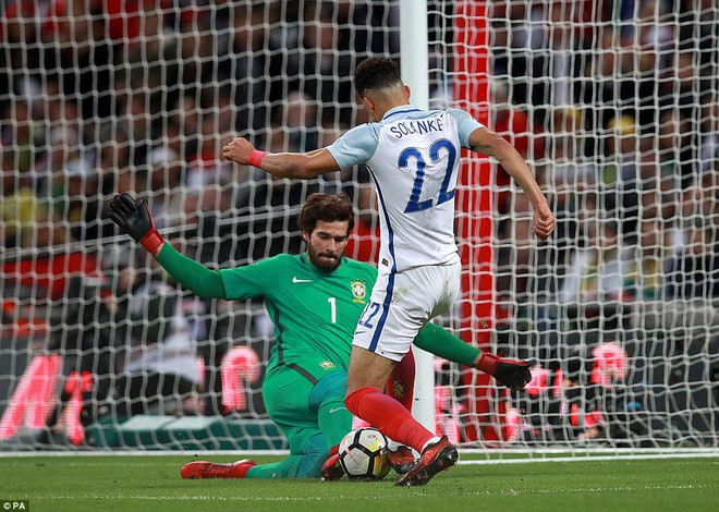 Neymar bất lực, Brazil hòa không bàn thắng với Anh trên sân Wembley - Ảnh 11.