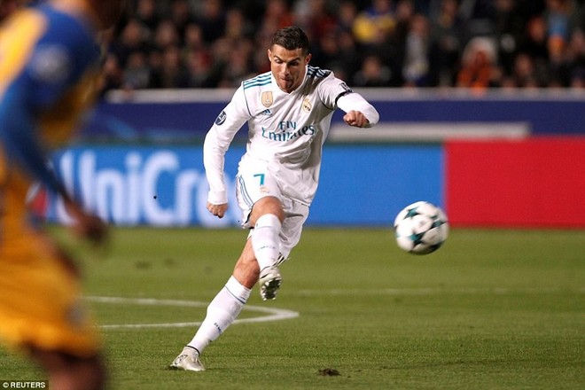 Ronaldo giải cơn khát bàn thắng, Real Madrid giành chiến thắng 6 sao - Ảnh 3.