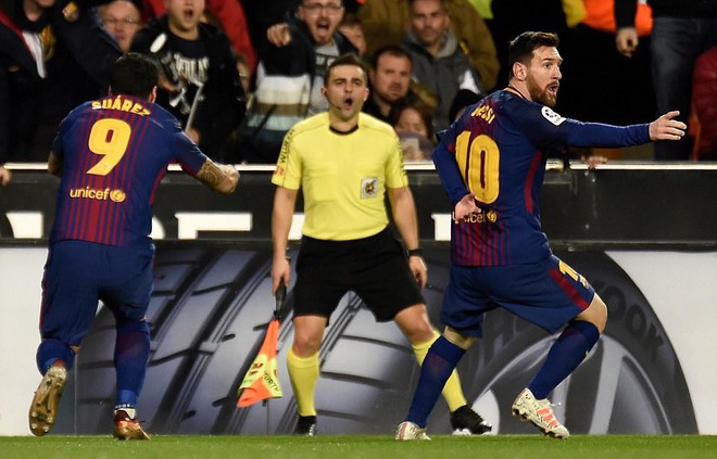 Messi bị tước b&agrave;n thắng hợp lệ, Barca chia điểm tr&ecirc;n s&acirc;n của Valencia - Ảnh 6.