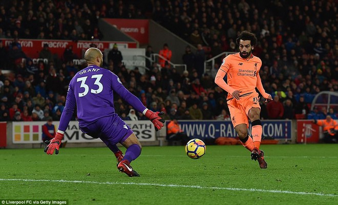 Salah lập cú đúp, Liverpool tiếp tục đeo bám Top 4 - Ảnh 7.