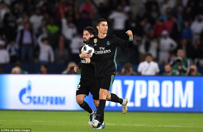 Ronaldo phá kỷ lục giúp Real vào chung kết FIFA Club World Cup - Ảnh 11.