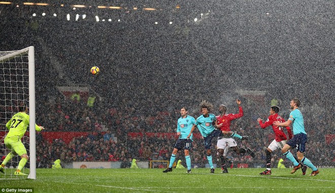 Lukaku nổ súng, Man Utd tìm lại niềm vui - Ảnh 5.