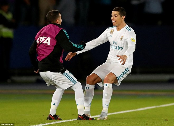 Ronaldo sút phạt ghi bàn, Real bảo vệ chức vô địch FIFA Club World Cup - Ảnh 6.