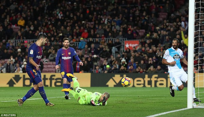 Messi sút hỏng phạt đền trong chiến thắng 4 sao của Barca - Ảnh 10.