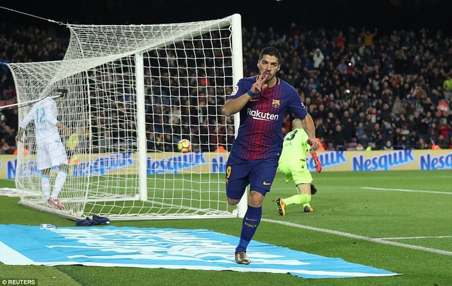 Messi sút hỏng phạt đền trong chiến thắng 4 sao của Barca - Ảnh 7.