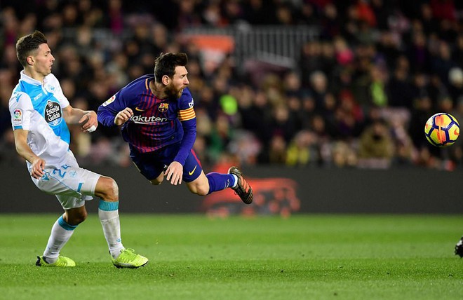 Messi sút hỏng phạt đền trong chiến thắng 4 sao của Barca - Ảnh 5.