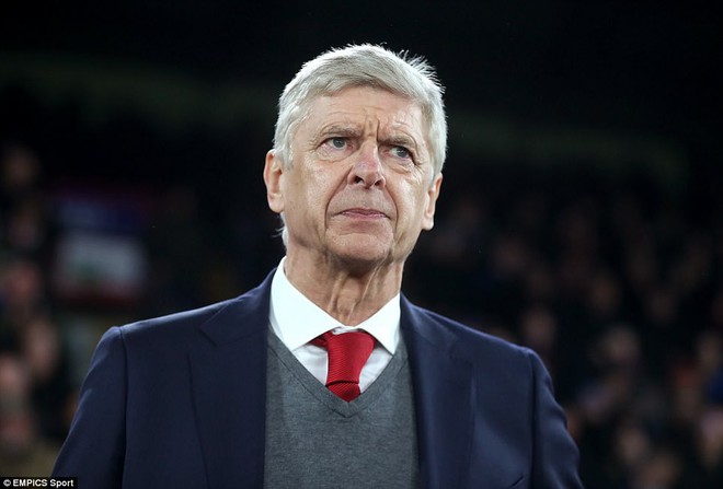 HLV Wenger cân bằng kỷ lục đáng nể của Sir Alex Ferguson - Ảnh 3.