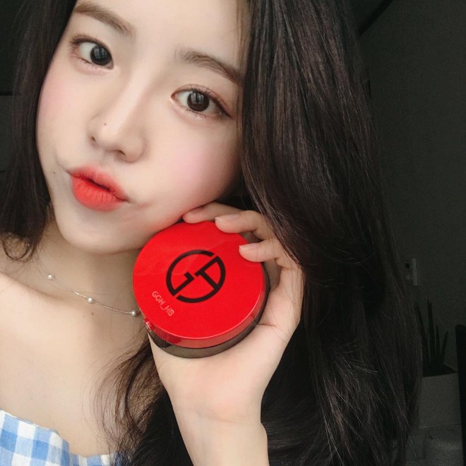 Không phải beauty blogger nhưng 5 hot girl Hàn này vẫn được hội mê làm đẹp săn đón vì makeup cực long lanh - Ảnh 5.