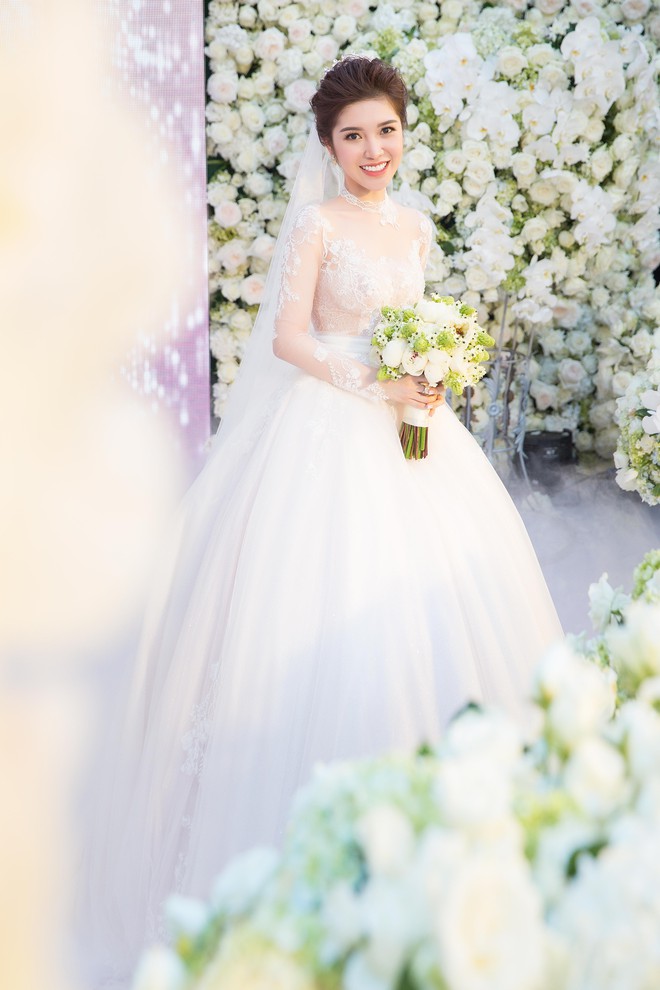 Chiêm ngưỡng vẻ đẹp nàng dâu Sài thành trong thiết kế mới của Calla Bridal - Ảnh 5.