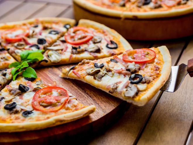 Muốn ăn pizza mà không sợ béo - nhất định phải biết những mẹo nhỏ này - Ảnh 1.