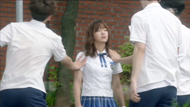 Tập 3 “School 2017”: Ai đó mau cứu lấy mái tóc của Se Jeong trong “School 2017” đi! - Ảnh 12.