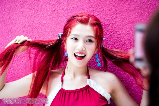 Người ta mải mê khen ngợi nữ thần Irene mà quên đi một mỹ nhân sexy khác của Red Velvet - Ảnh 13.