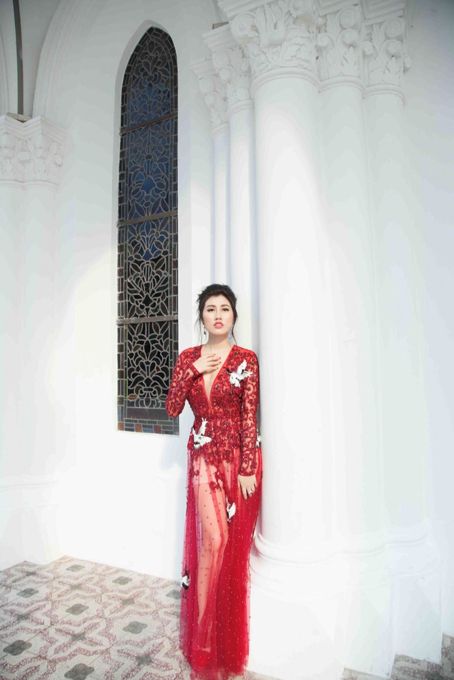 Emily Hồng Nhung: “Tôi muốn mang thương hiệu thời trang Việt đi khắp thế giới” - Ảnh 6.