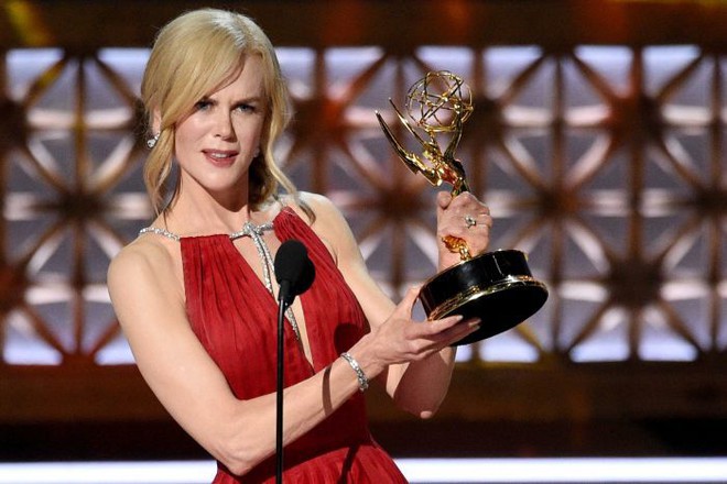 Phim truyền hình về nữ giới giành chiến thắng áp đảo tại Lễ trao giải Emmy 2017 - Ảnh 7.