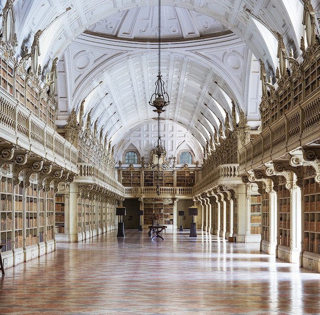 Ngắm những thư viện đẹp nhất thế gian qua ống kính nhiếp ảnh gia người Đức - Ảnh 11.