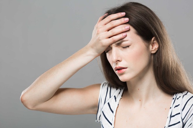 Đừng chủ quan khi bị chóng mặt thường xuyên vì có thể bạn đang mắc 1 trong 6 chứng bệnh sau - Ảnh 3.